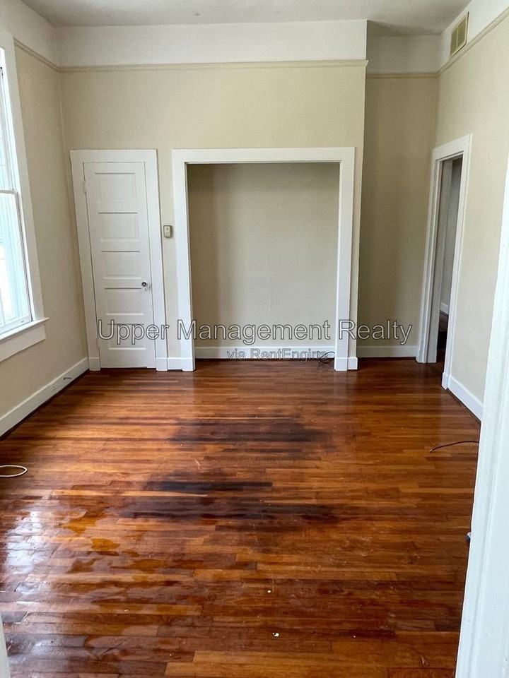 2201 Calhoun St #A - Photo 4 of 11