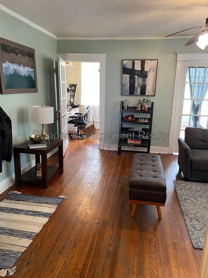 2324 Calhoun St #C - Photo 3 of 13