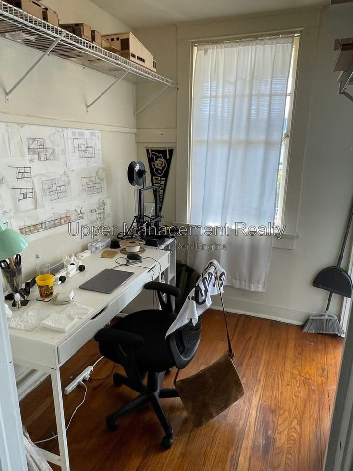 2324 Calhoun St #C - Photo 7 of 13