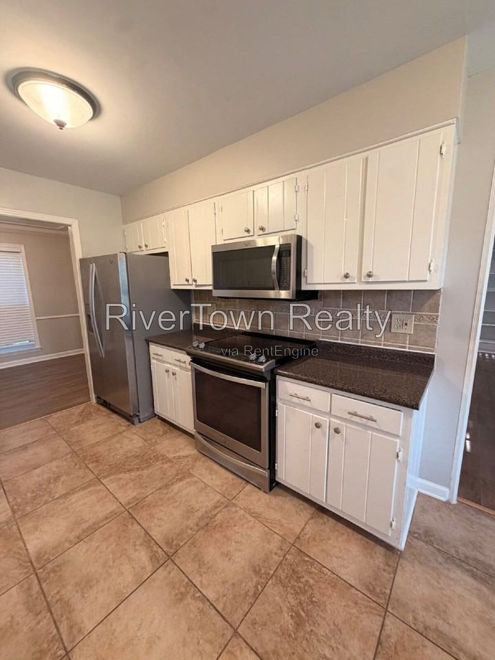 304 Quinn Rd - Photo 7 of 25