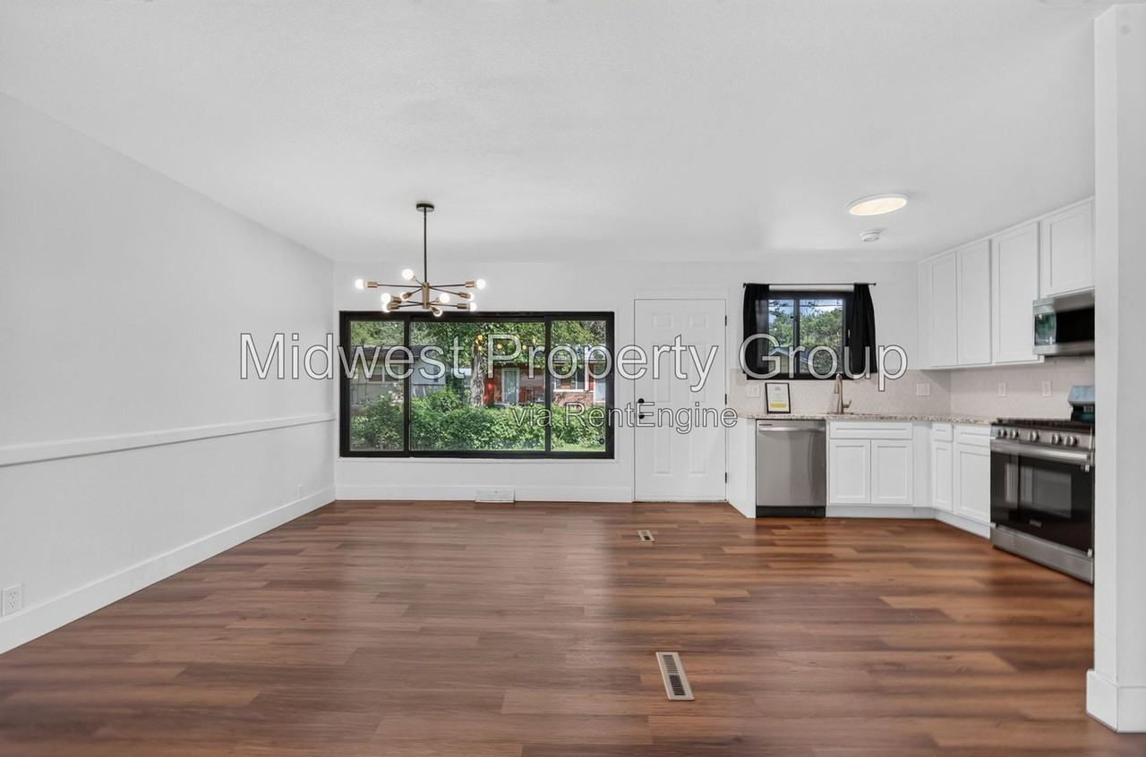 10204 Edgefield Dr - Photo 5 of 28
