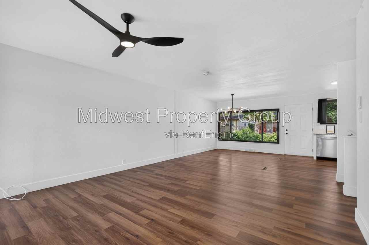 10204 Edgefield Dr - Photo 7 of 28