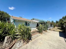 featured image of 1025 E 9th St
