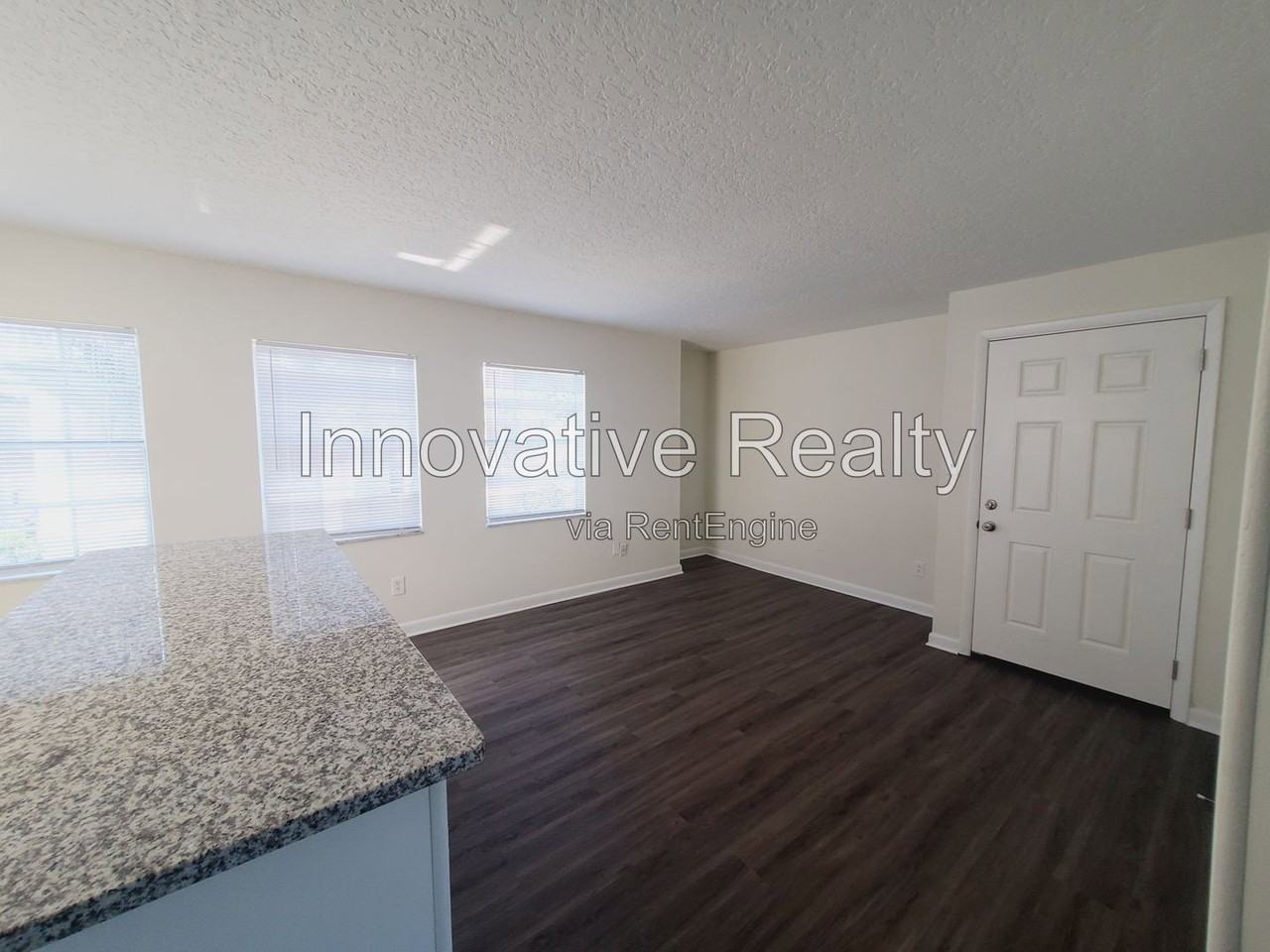 5266 Davisson Ave - Photo 5 of 16