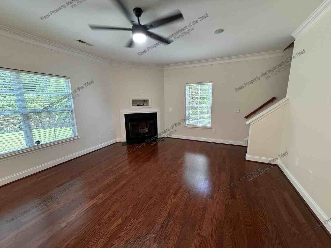 3821 Marble Dr - Photo 3 of 23