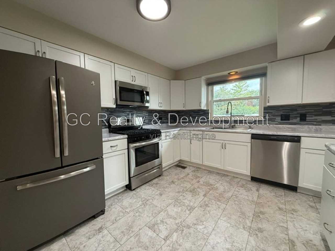 1190 Cheltenham Rd - Photo 7 of 24