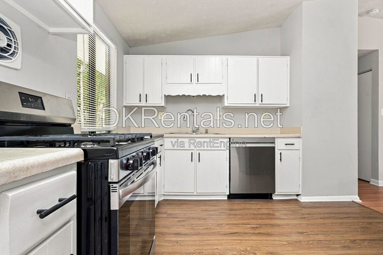 6870 Kimberly Mill Rd - Photo 7 of 16