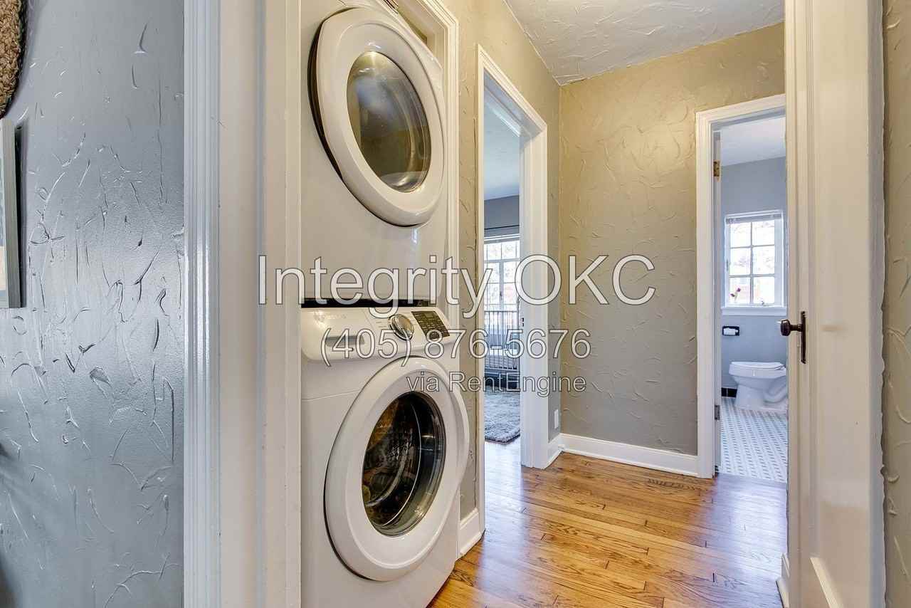 1803 Carey Pl - Photo 6 of 15