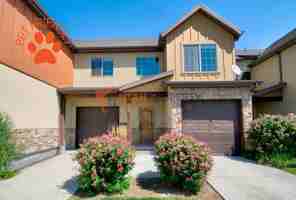 featured image of 696 W Warm Creek Bay