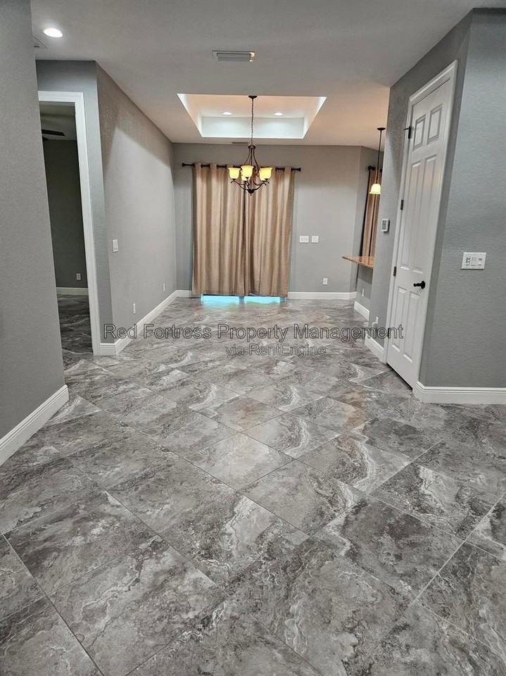 3226 Vera Ct - Photo 5 of 22