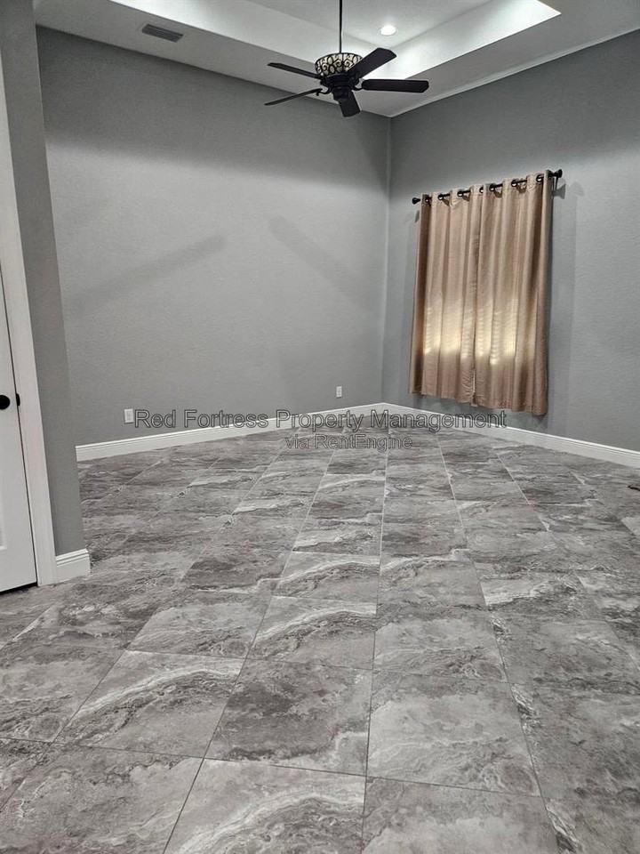 3226 Vera Ct - Photo 6 of 22