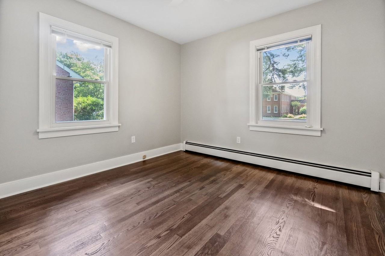 5800 Fitzhugh Ave - Photo 7 of 21