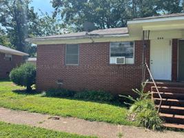 featured image of 206 Austin Ave