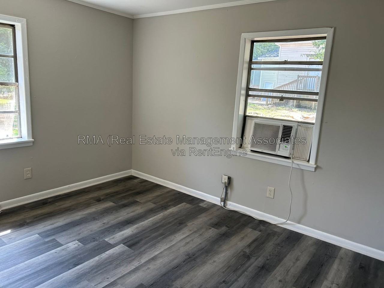 206 Austin Ave - Photo 5 of 6