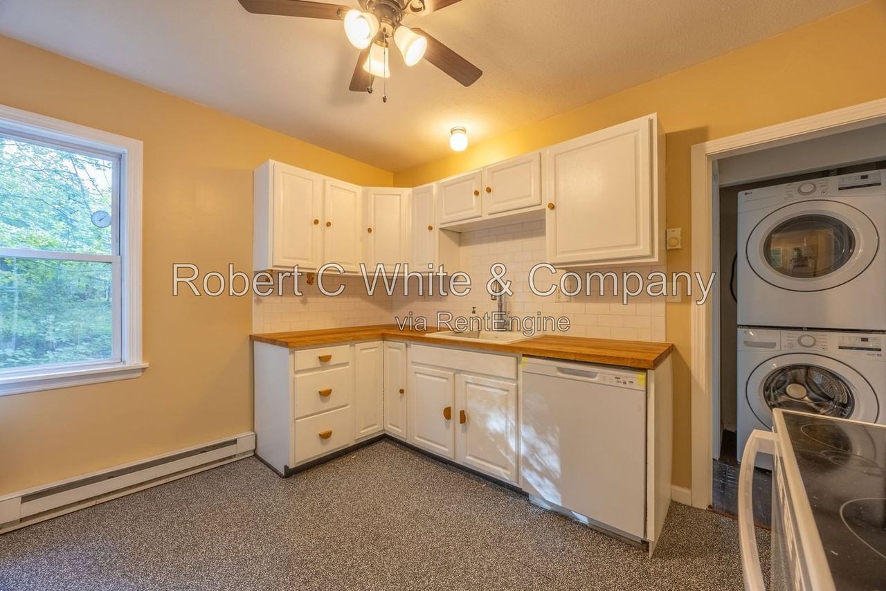 102 Lake Rd - Photo 6 of 23