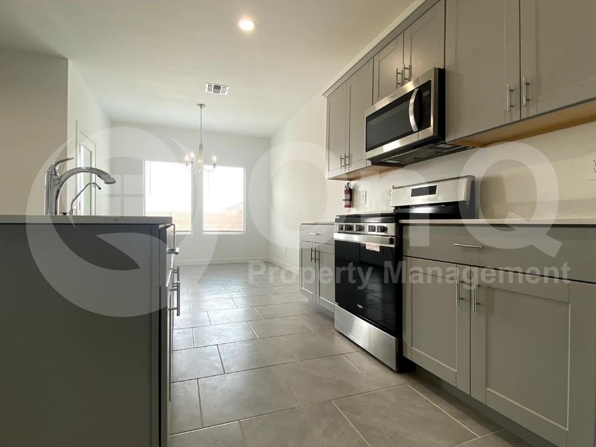 12460 W Gini Ln - Photo 6 of 28