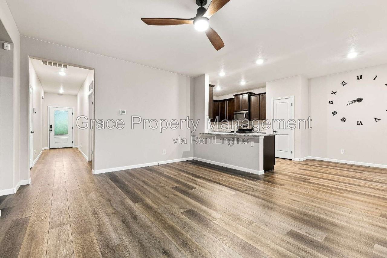 8883 Ventura Ct - Photo 4 of 22