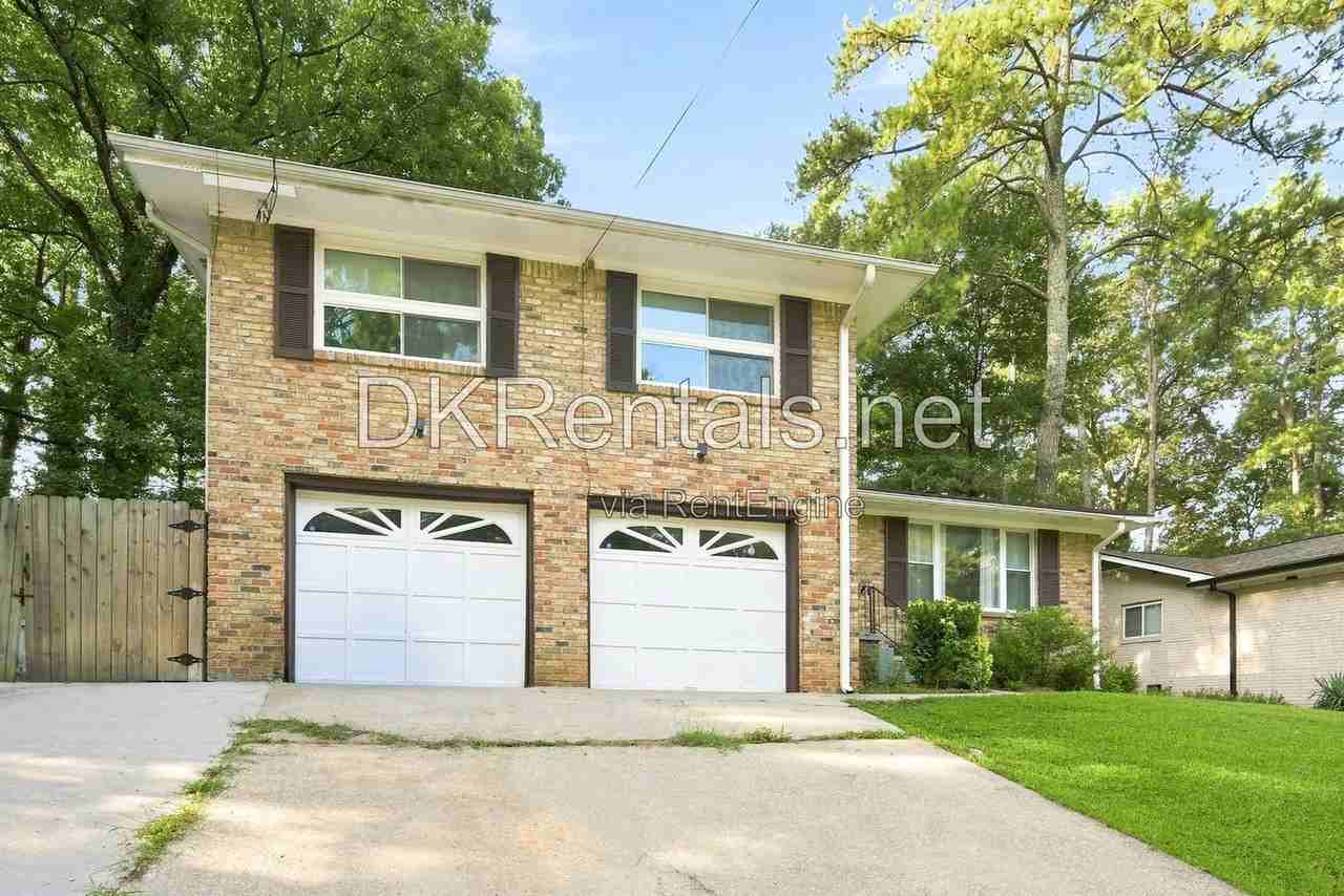 2494 Glenrock Dr - Photo 2 of 20
