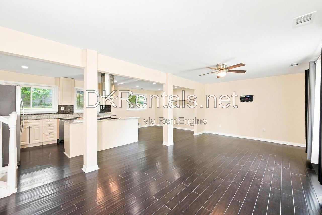 2494 Glenrock Dr - Photo 6 of 20