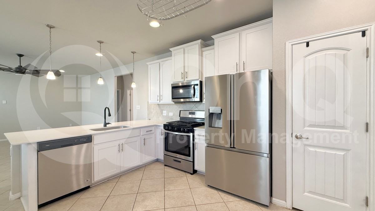 136 Nogalito Way - Photo 7 of 18