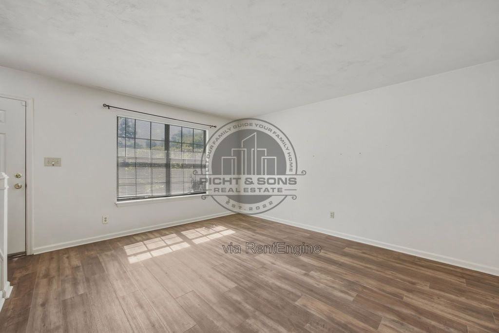 2408 Fred Smith Rd - Photo 3 of 20