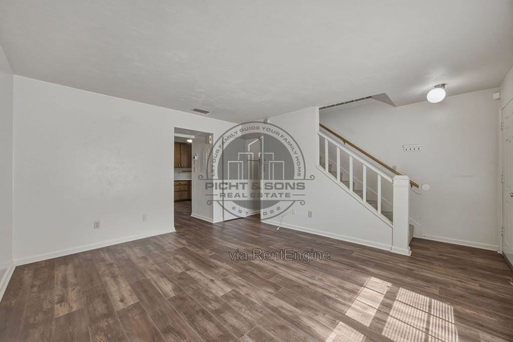 2408 Fred Smith Rd - Photo 5 of 20