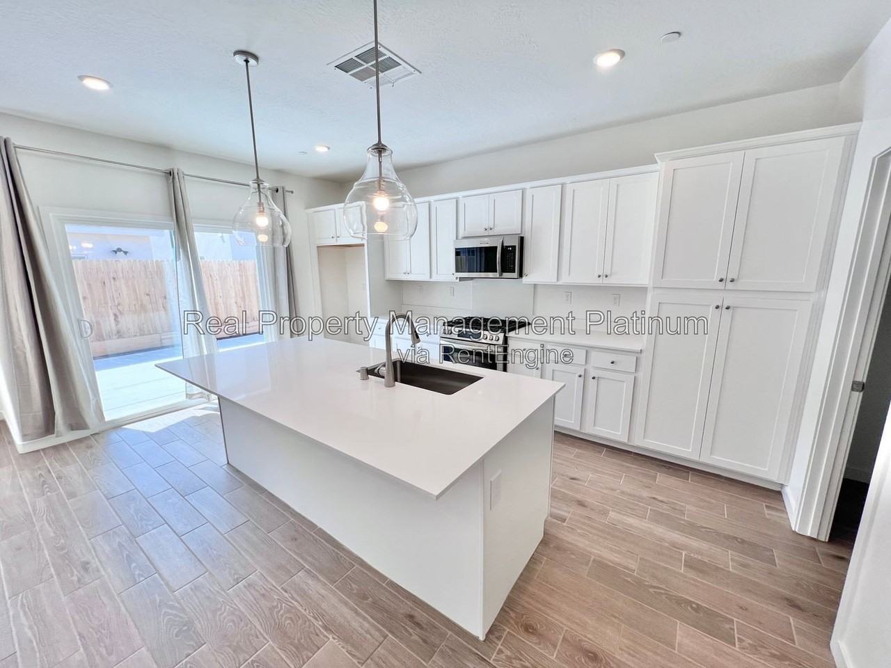 7229 E Cornell Ave - Photo 3 of 15