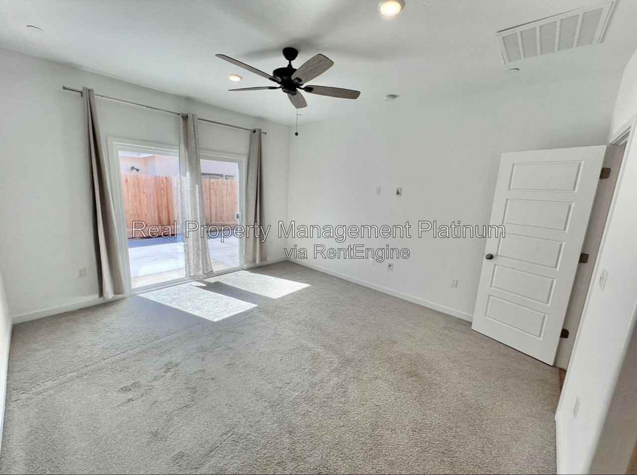 7229 E Cornell Ave - Photo 4 of 15