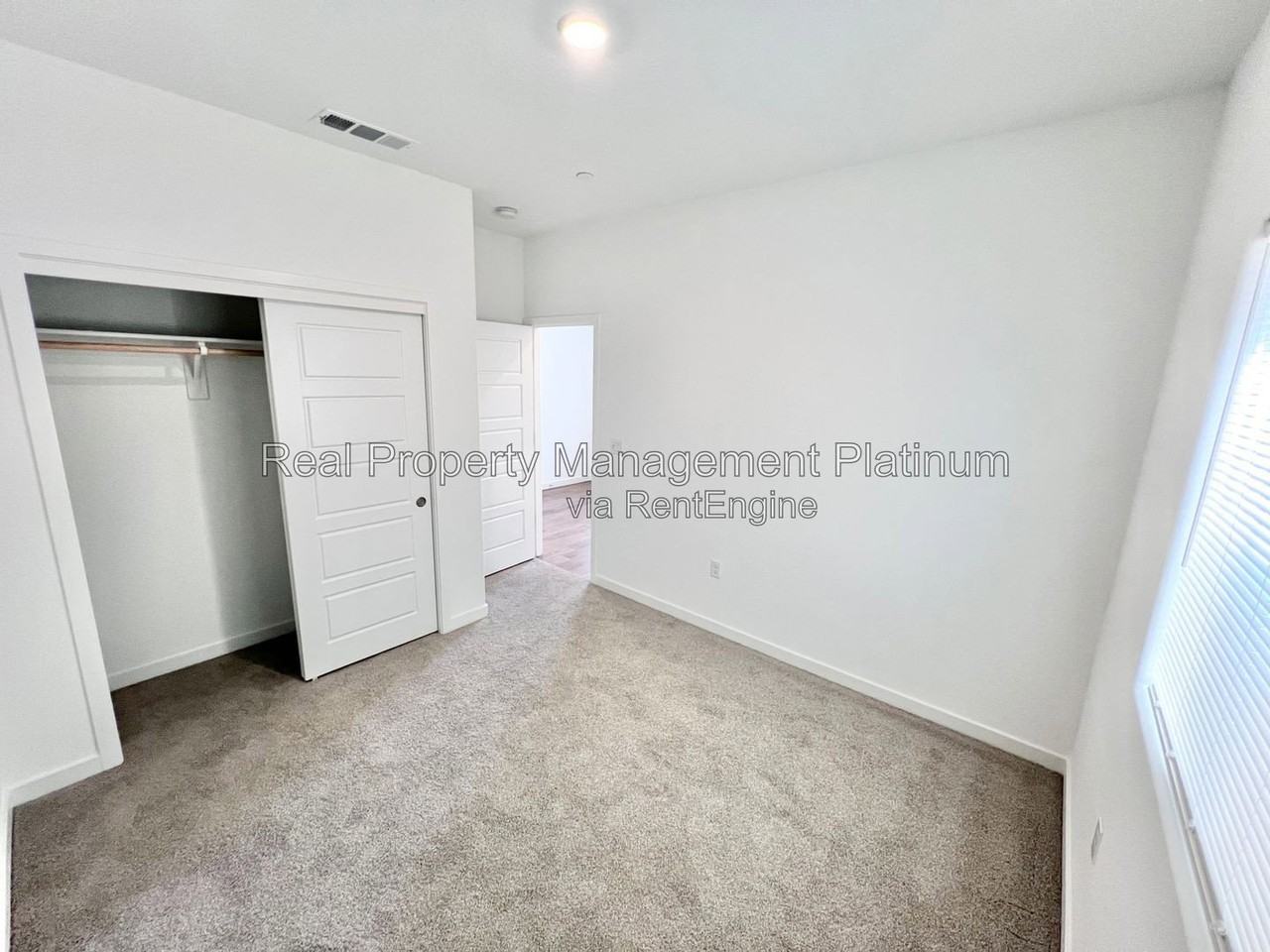 7229 E Cornell Ave - Photo 6 of 15