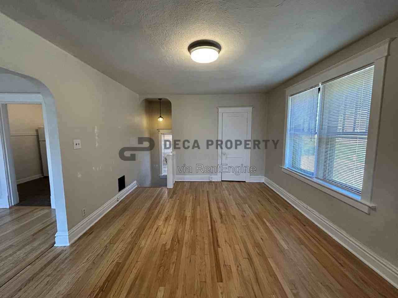 1252 Moorlands Dr #2F - Photo 3 of 13