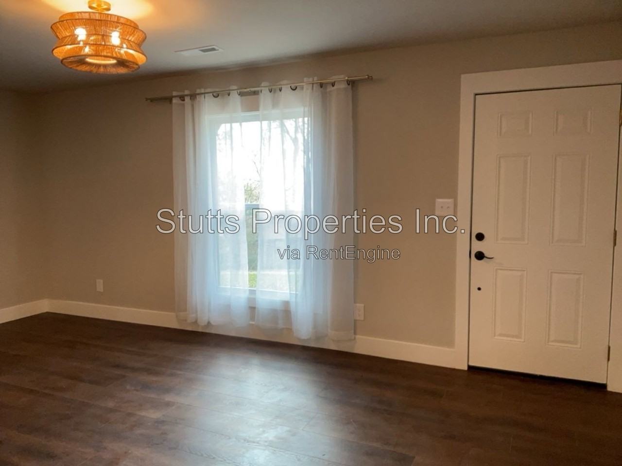645 Rivermont Rd - Photo 2 of 11