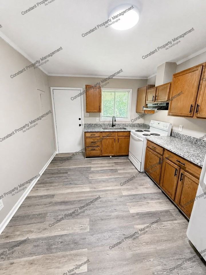 4247 Ayers Rd #4247 - Photo 4 of 11