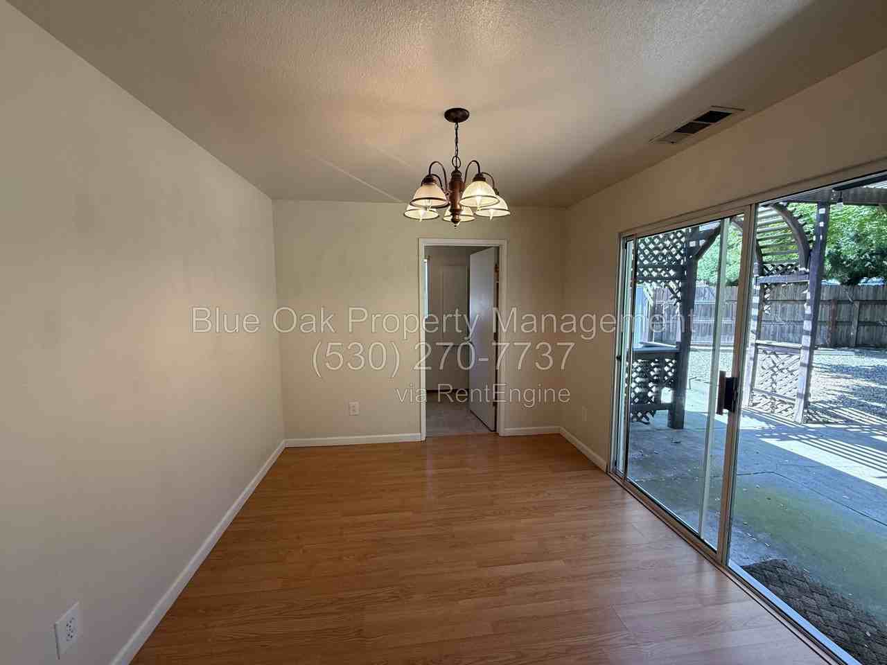 2732 Revere Ln - Photo 4 of 12