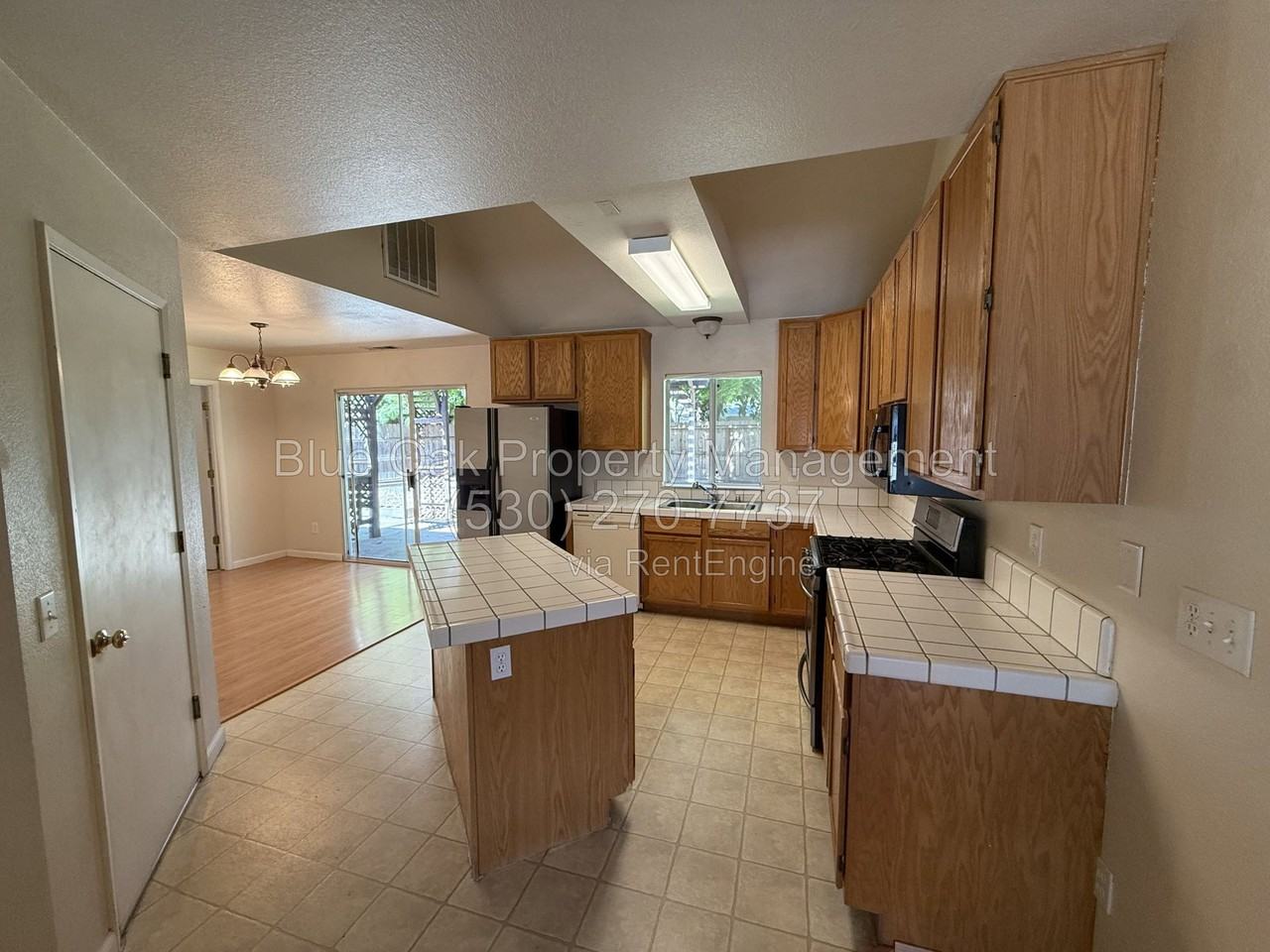 2732 Revere Ln - Photo 5 of 12
