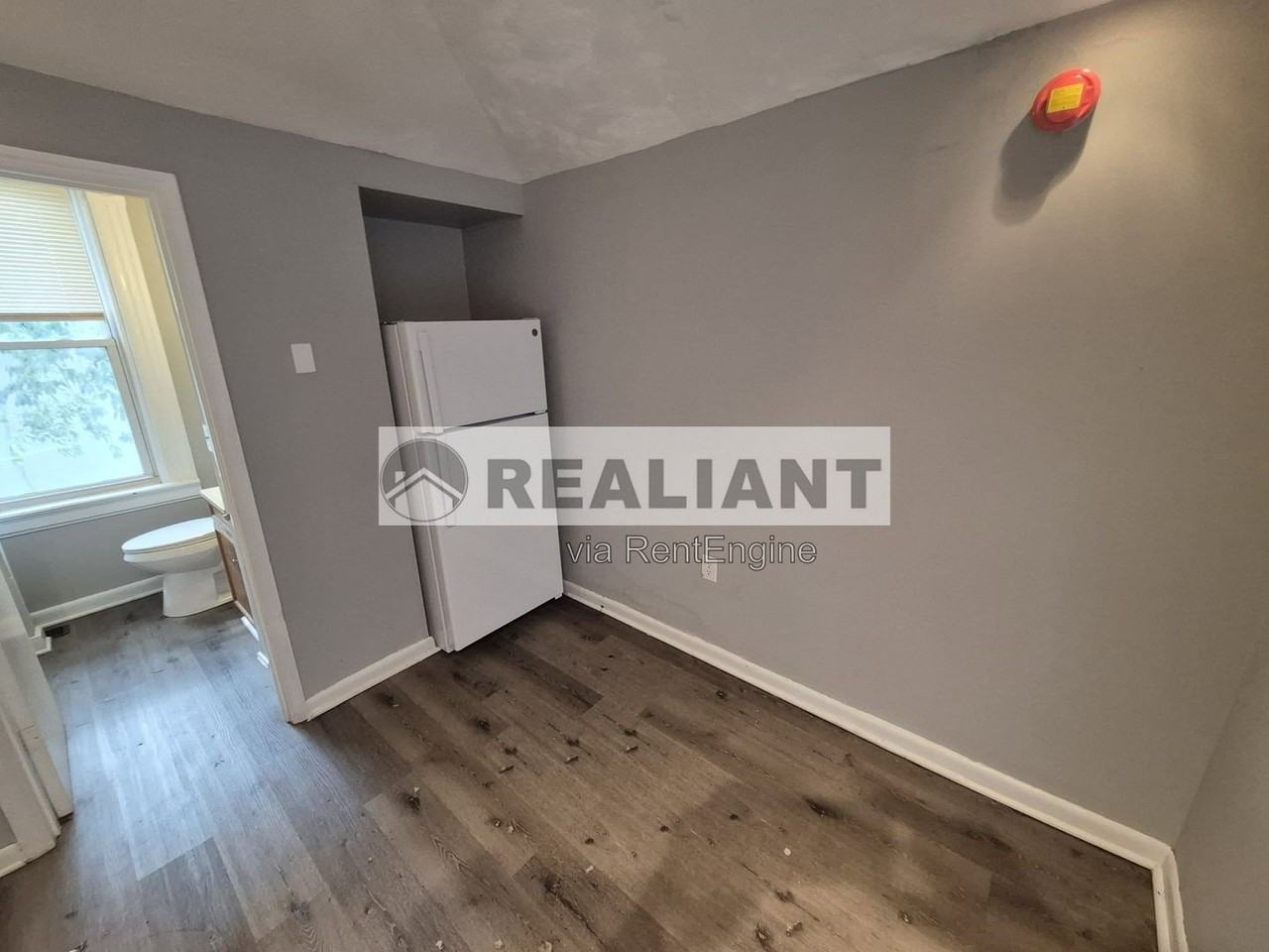 26 Euclid St #2 - Photo 7 of 11