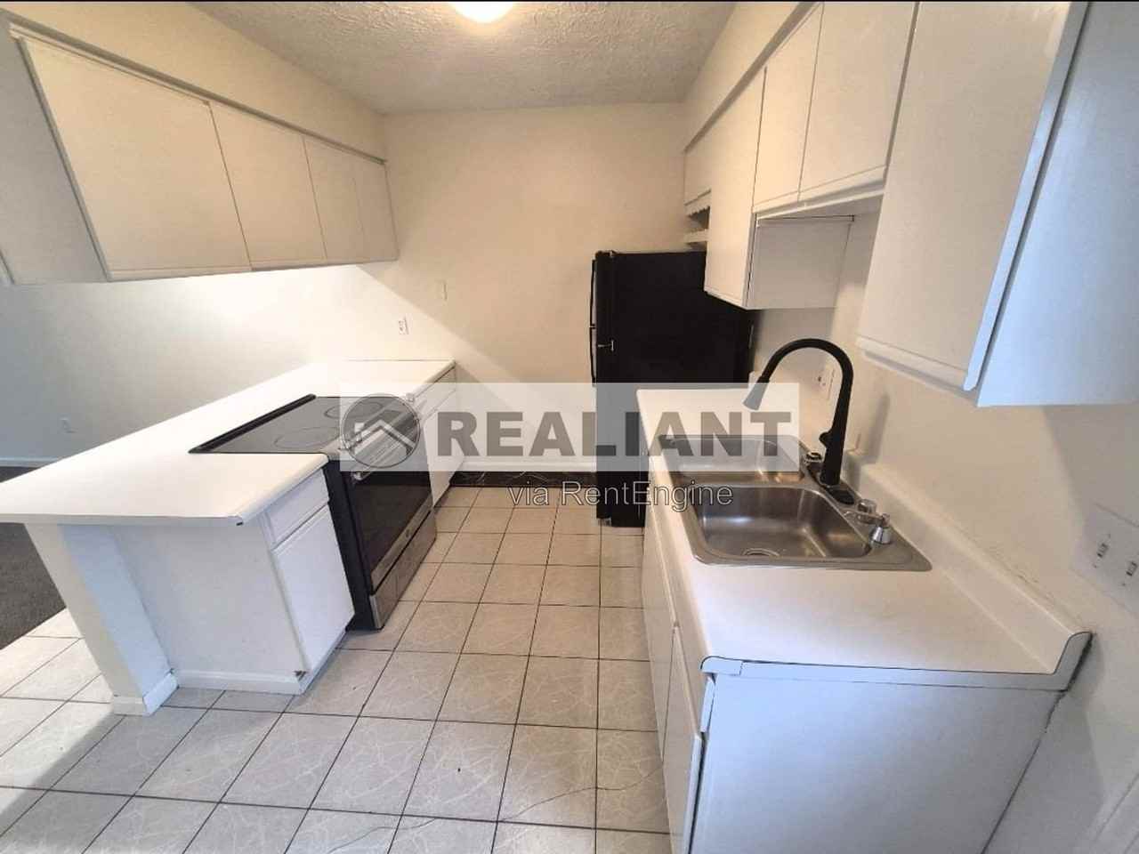 4348 Beechgrove Dr - Photo 6 of 12