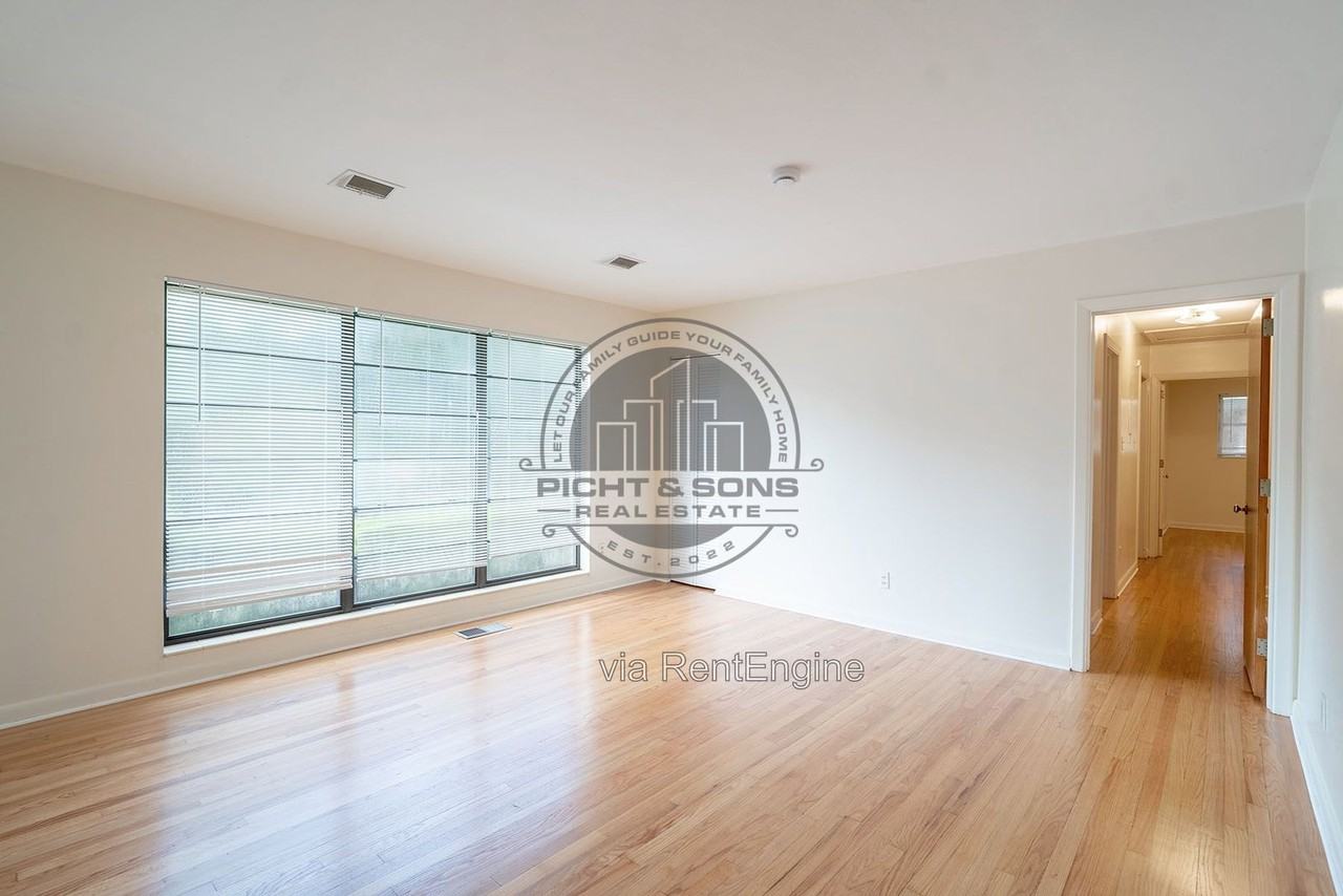 1712 Canterbury St - Photo 3 of 19