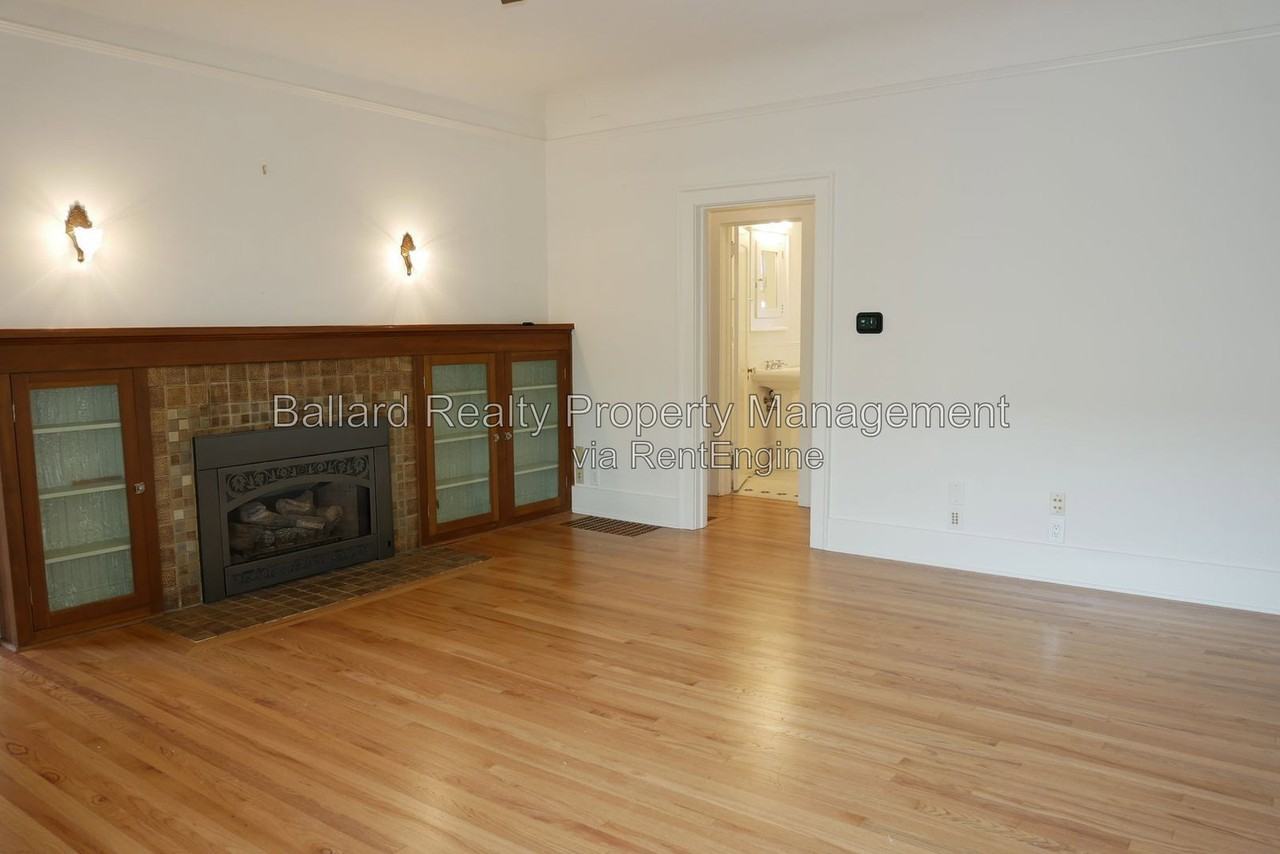 6737 27th Ave Nw - Photo 3 of 35