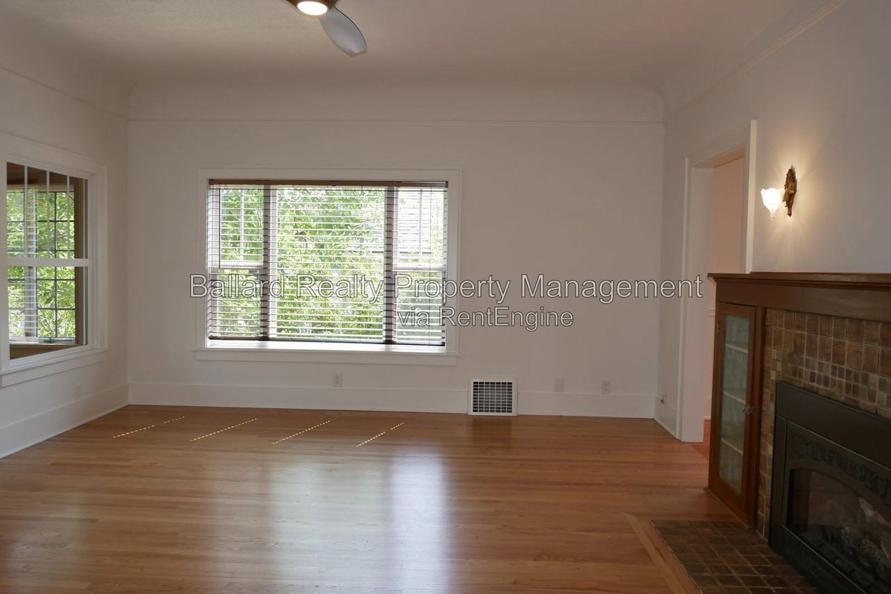 6737 27th Ave Nw - Photo 5 of 35
