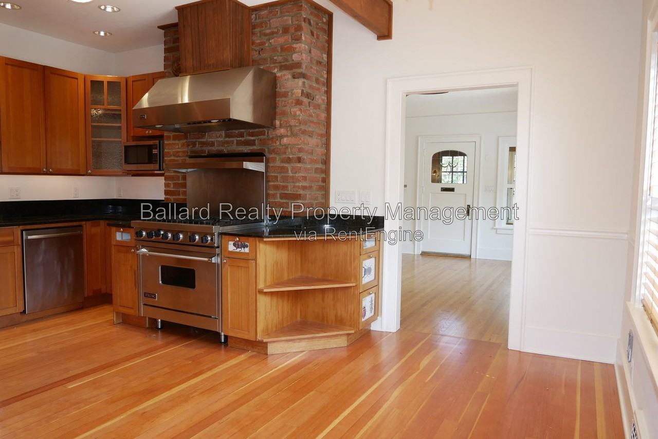 6737 27th Ave Nw - Photo 7 of 35