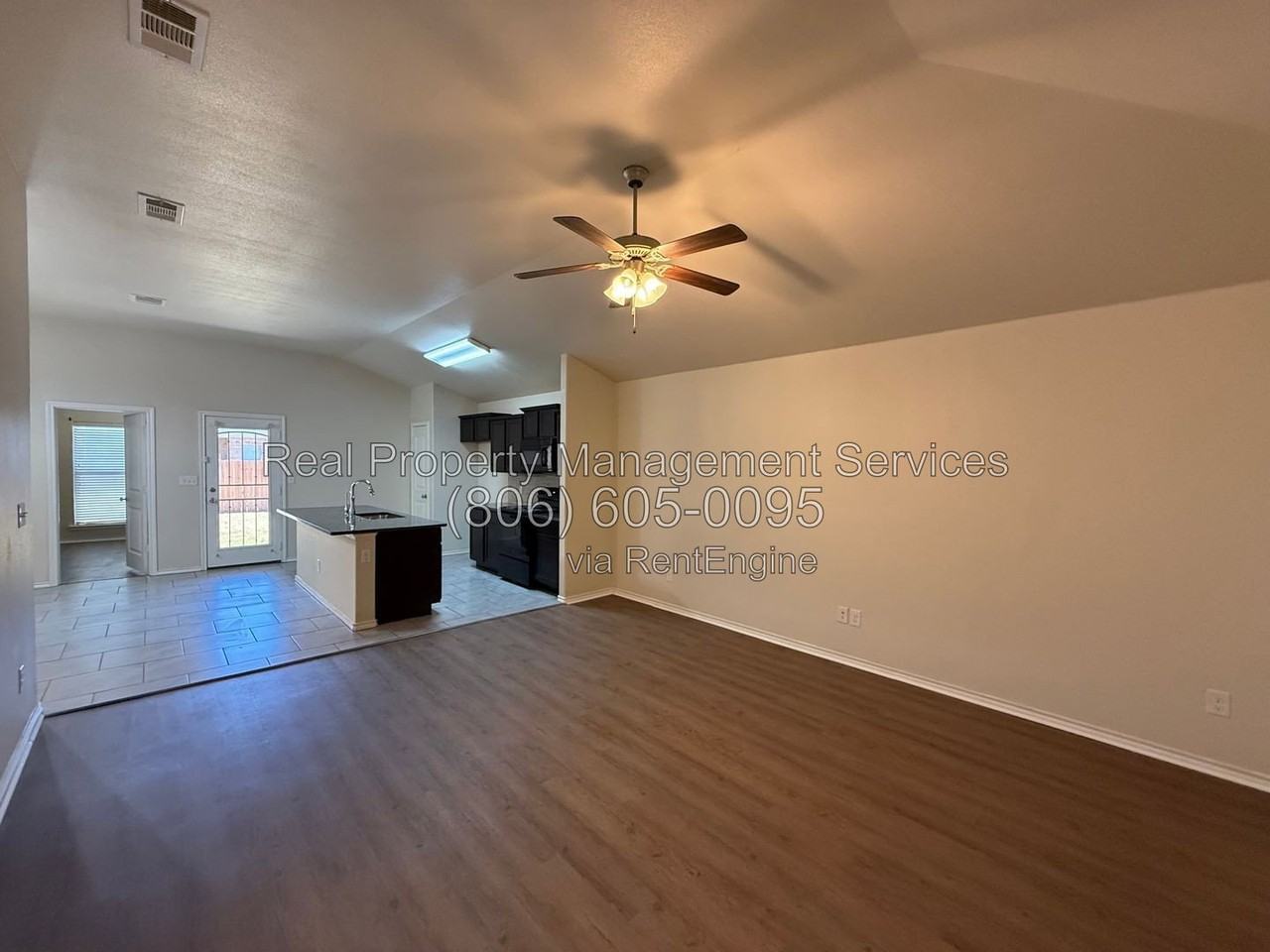 7431 104th St - Photo 2 of 12