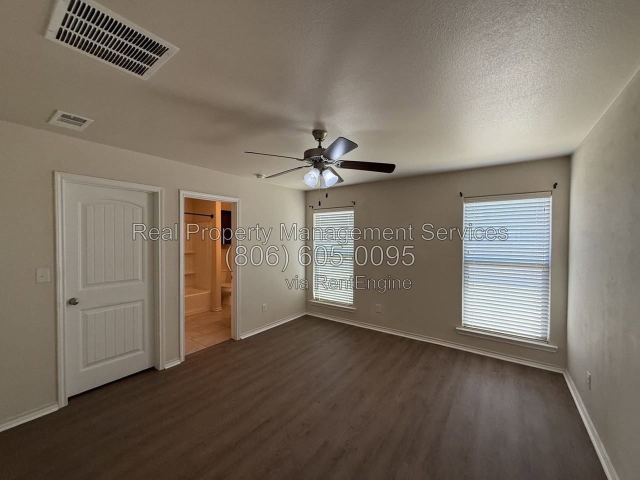 7431 104th St - Photo 5 of 12