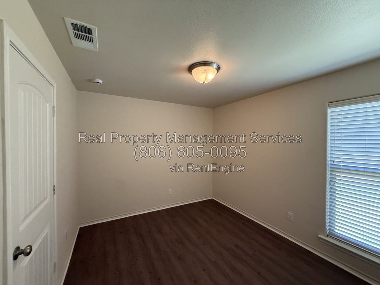 7431 104th St - Photo 7 of 12