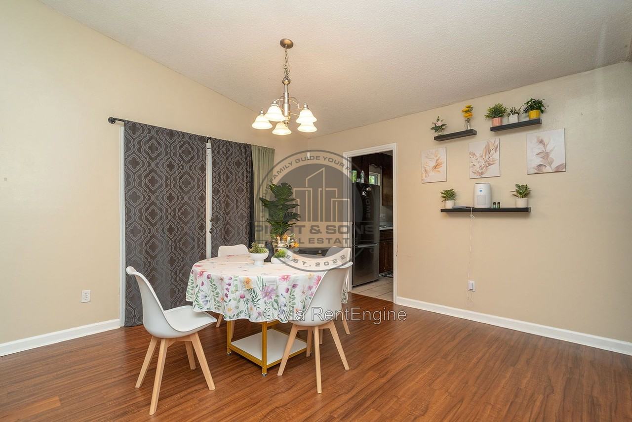 1877 Meriadoc Rd #1 - Photo 4 of 12