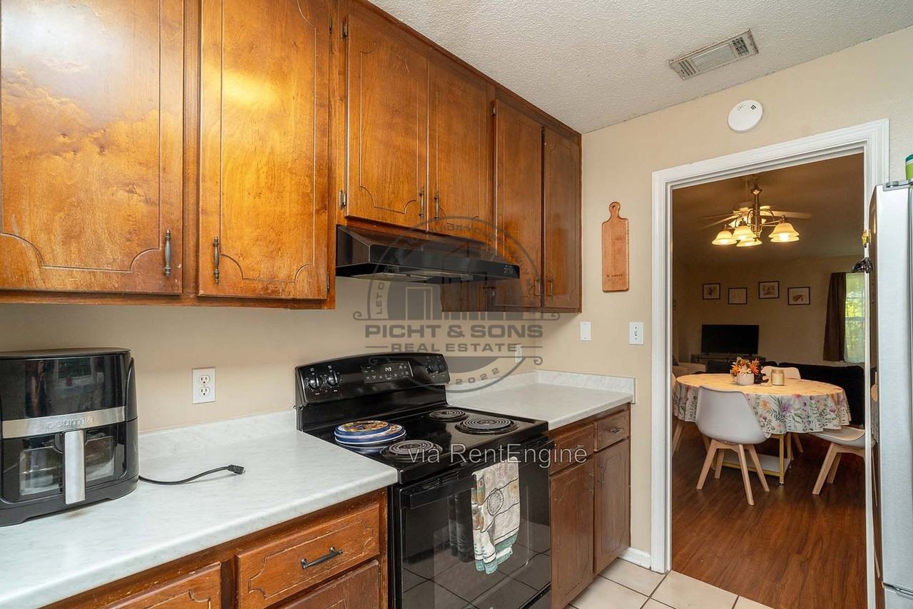 1877 Meriadoc Rd #1 - Photo 6 of 12