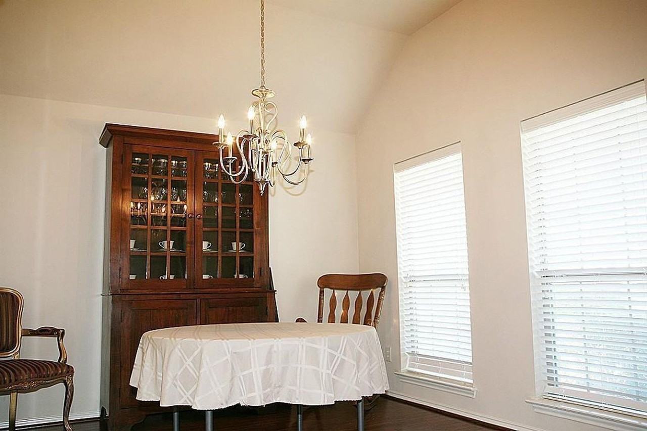 868 Sierra Brook Ln - Photo 3 of 15