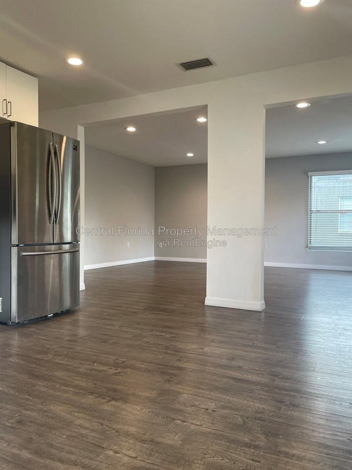 3623 E Esther St - Photo 7 of 18