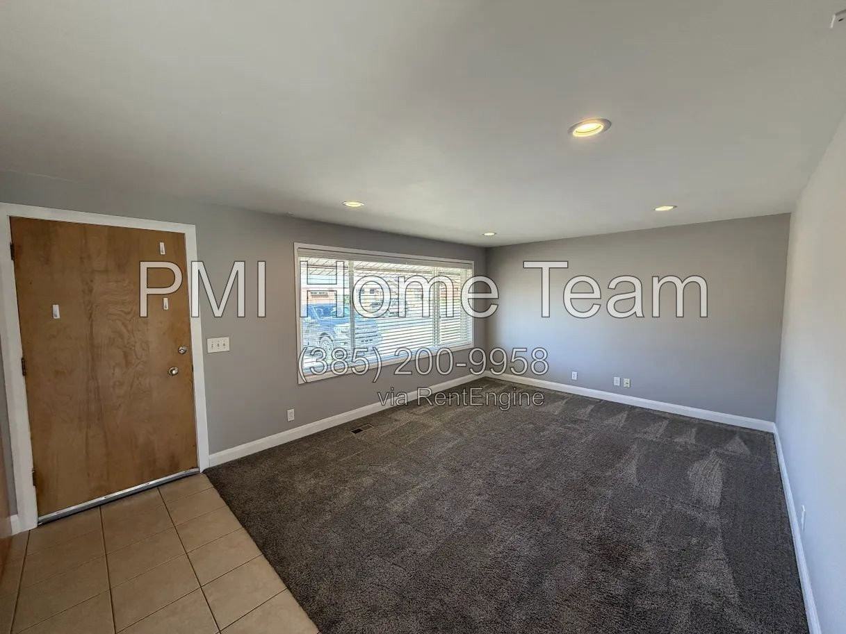 273 W 4800 S - Photo 2 of 11
