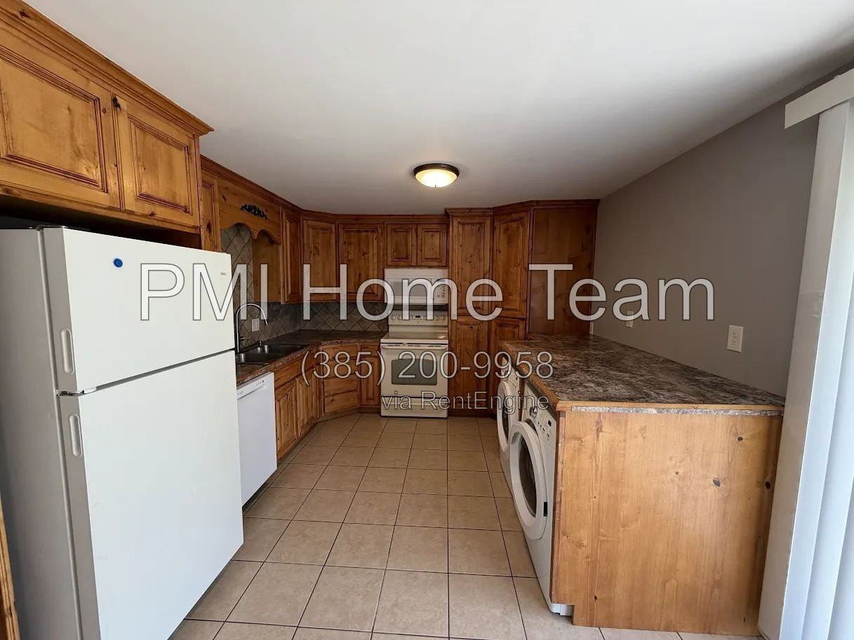 273 W 4800 S - Photo 3 of 11