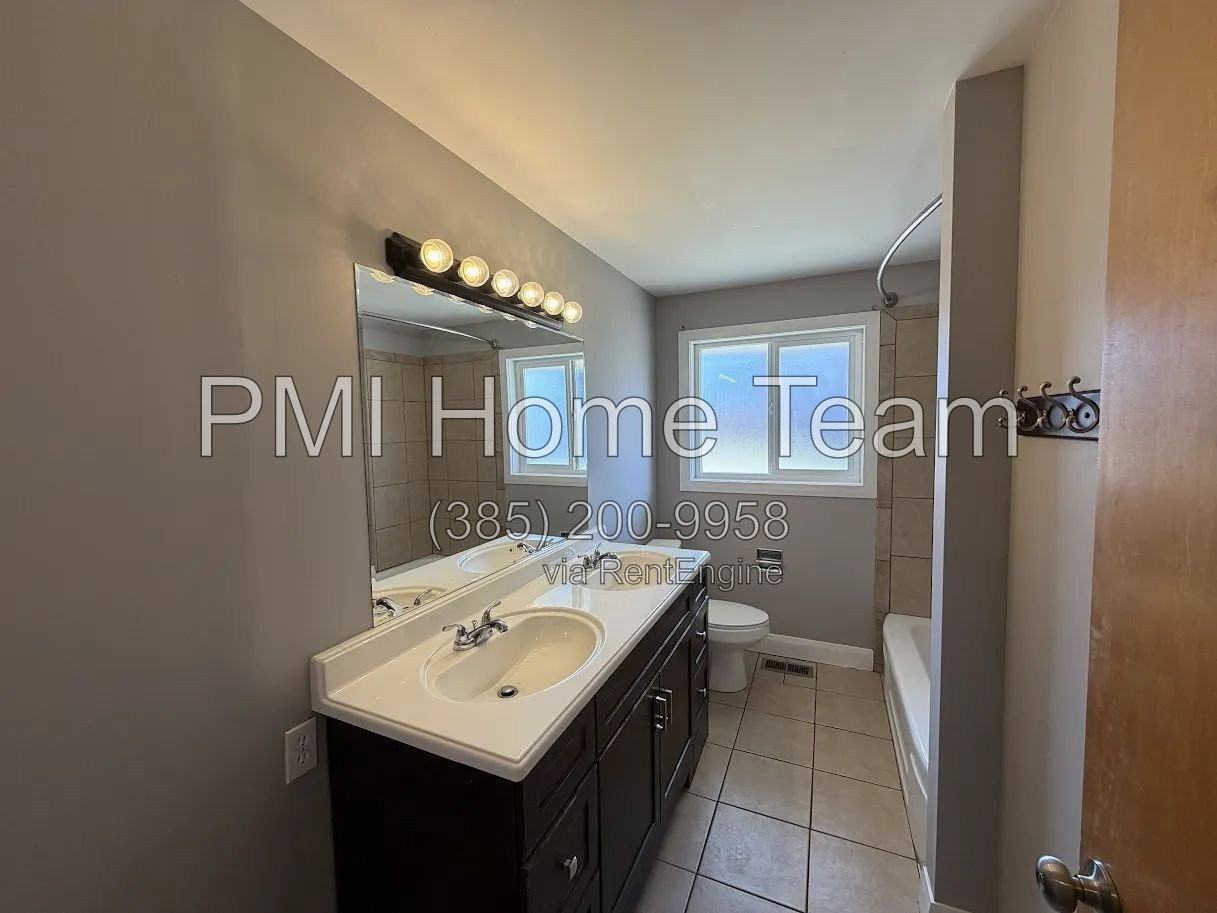 273 W 4800 S - Photo 5 of 11